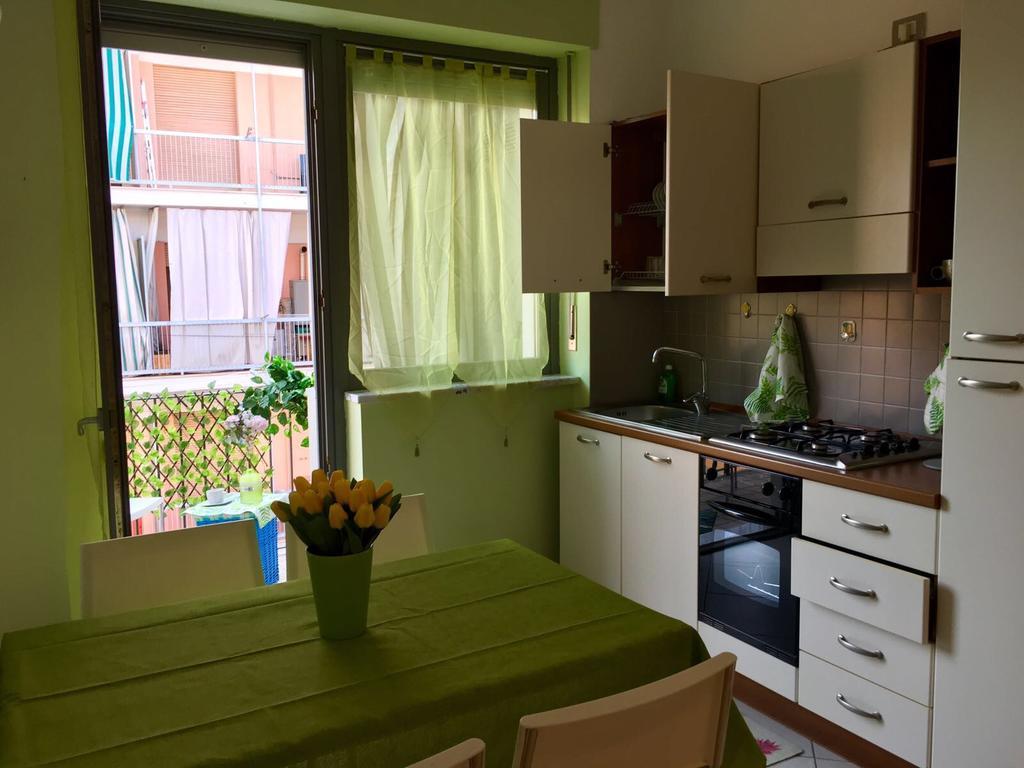 Casa Crissi Appartement Alba  Buitenkant foto