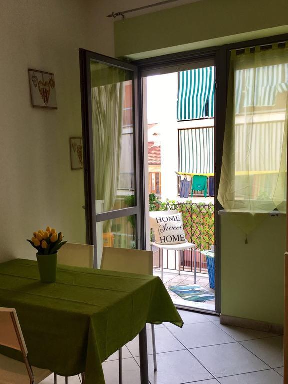 Casa Crissi Appartement Alba  Buitenkant foto