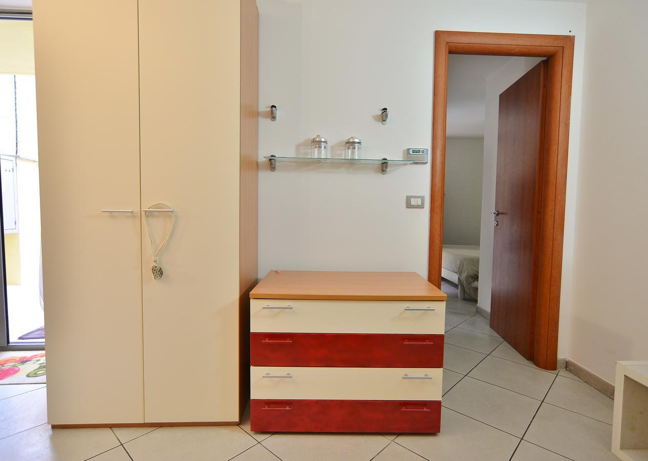 Casa Crissi Appartement Alba  Buitenkant foto