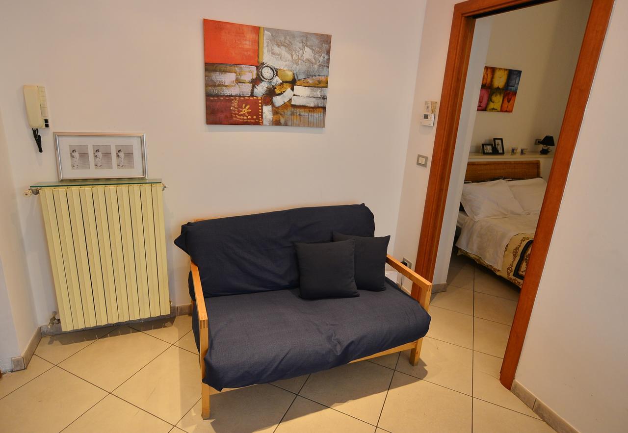 Casa Crissi Appartement Alba  Buitenkant foto