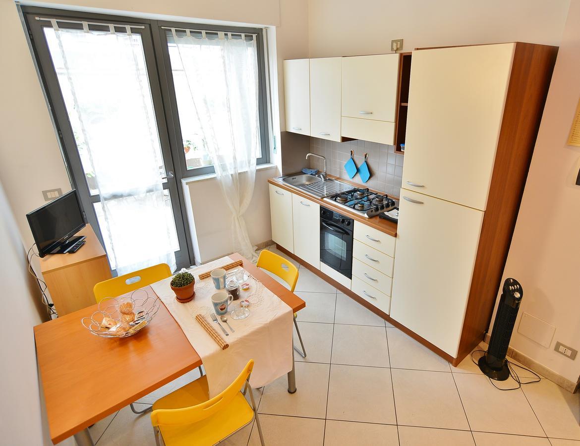 Casa Crissi Appartement Alba  Buitenkant foto