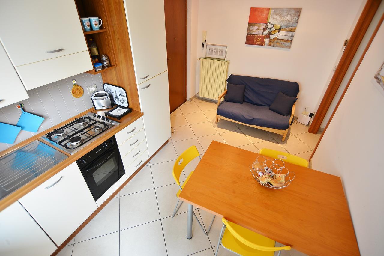 Casa Crissi Appartement Alba  Buitenkant foto