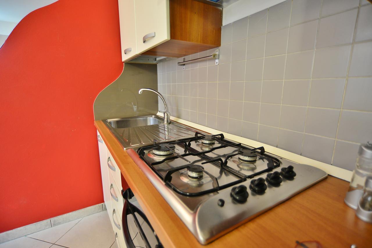 Casa Crissi Appartement Alba  Buitenkant foto